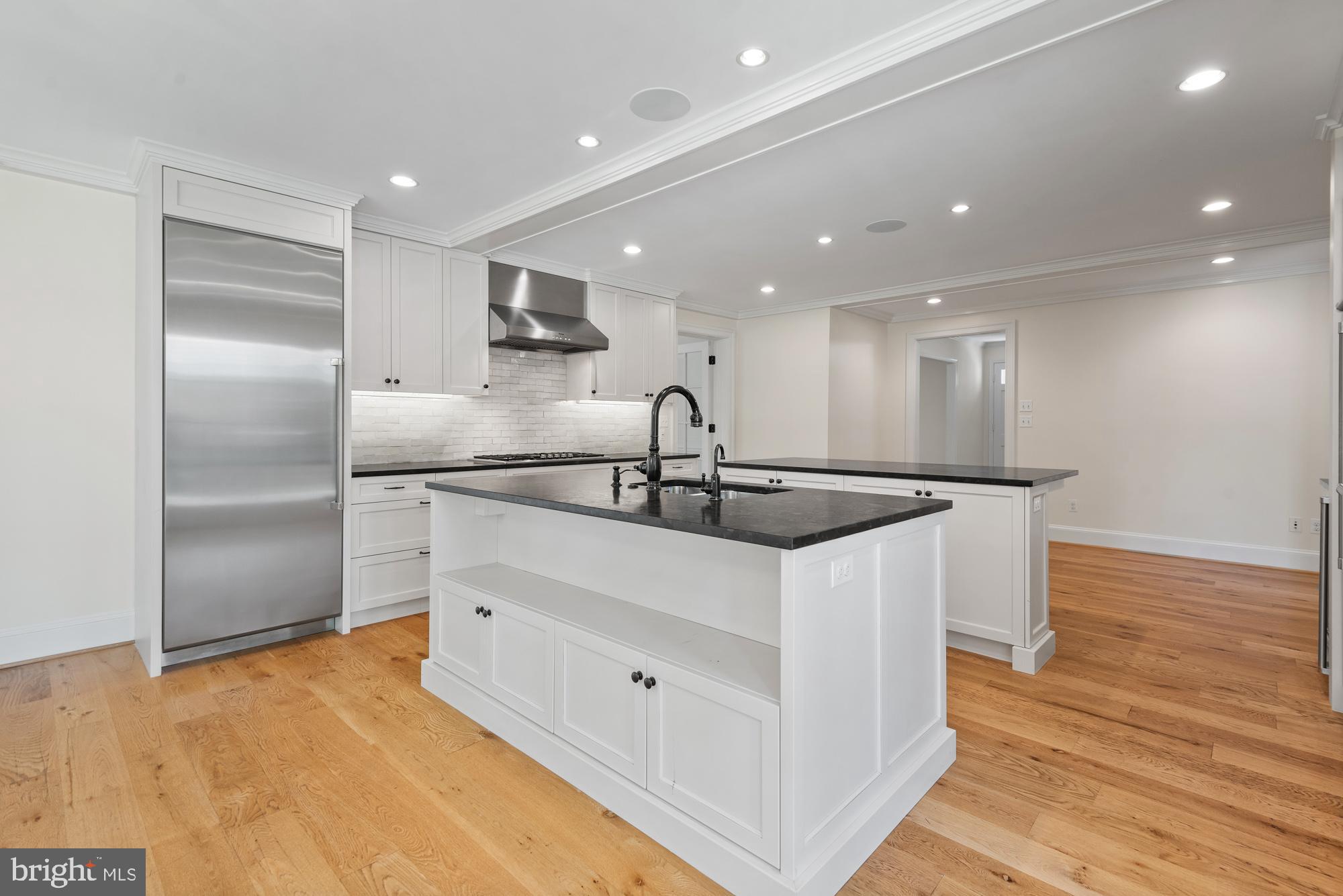 RIVER FALLS - Residential