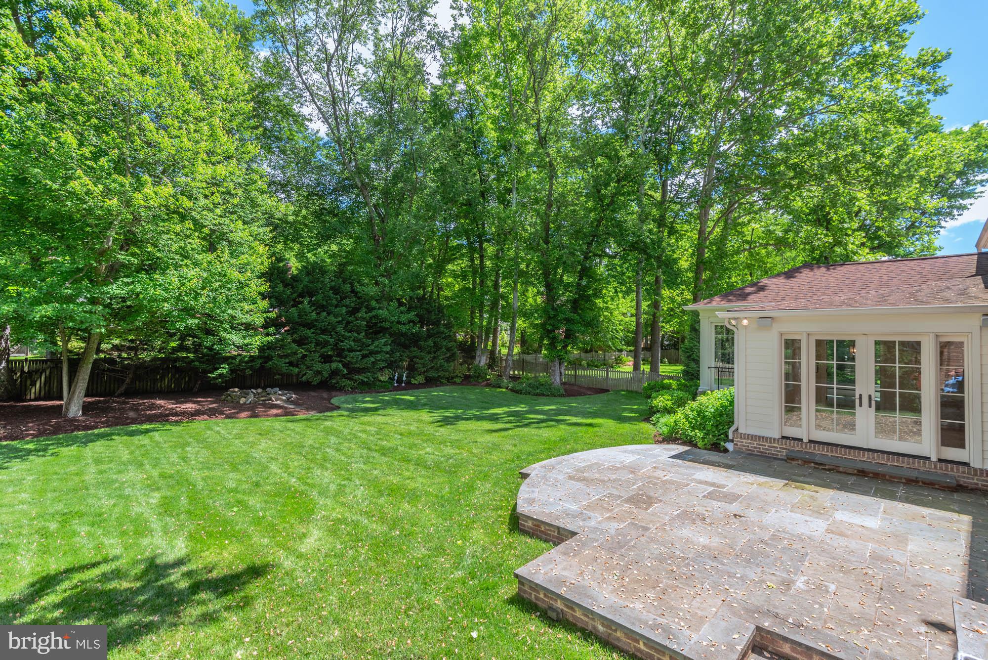 RIVER FALLS - Residential