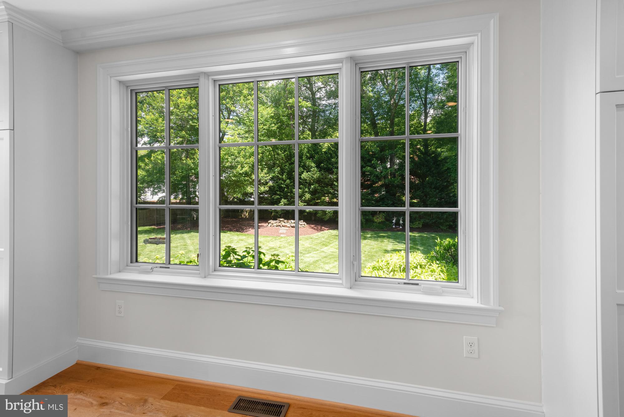 RIVER FALLS - Residential