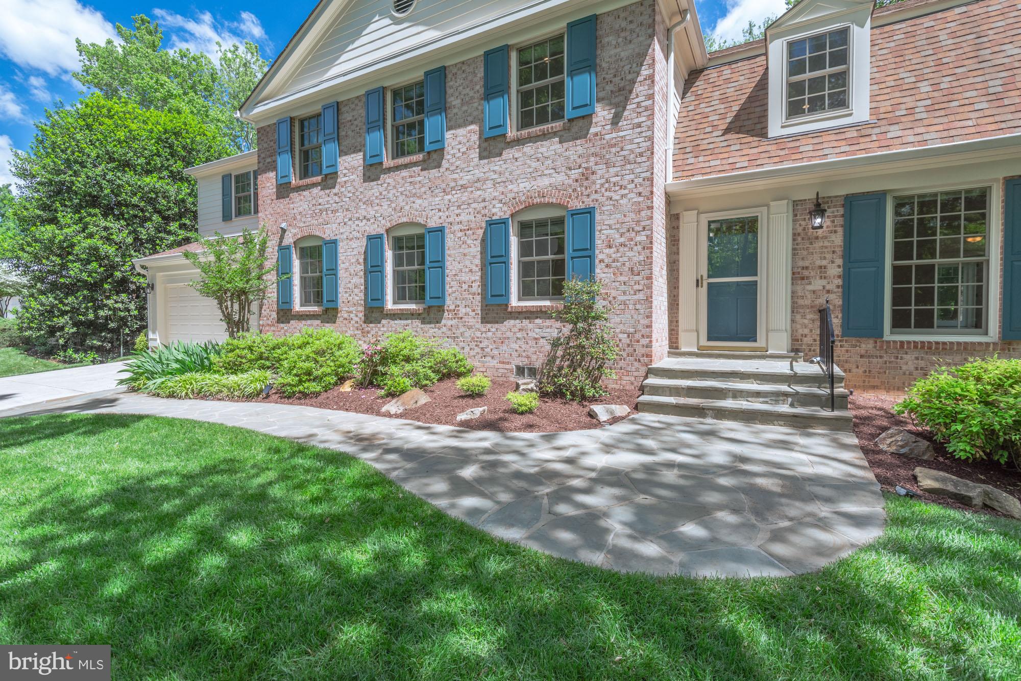 RIVER FALLS - Residential