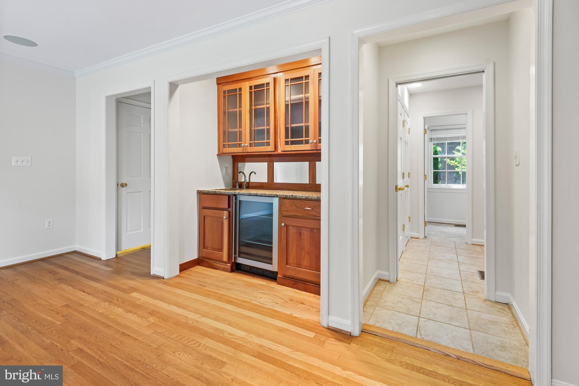 RIVER FALLS - Residential