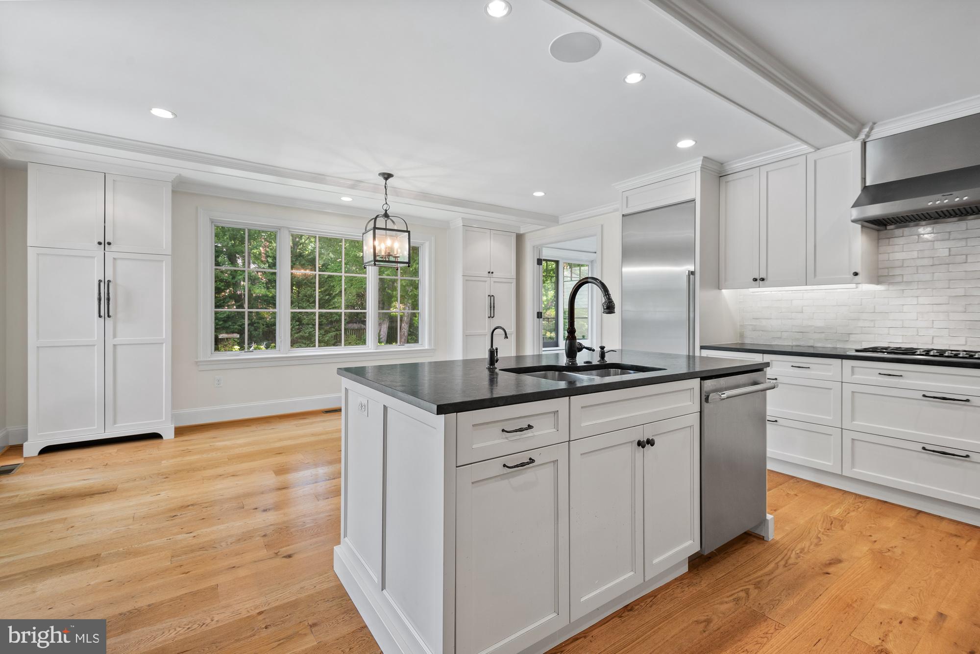 RIVER FALLS - Residential