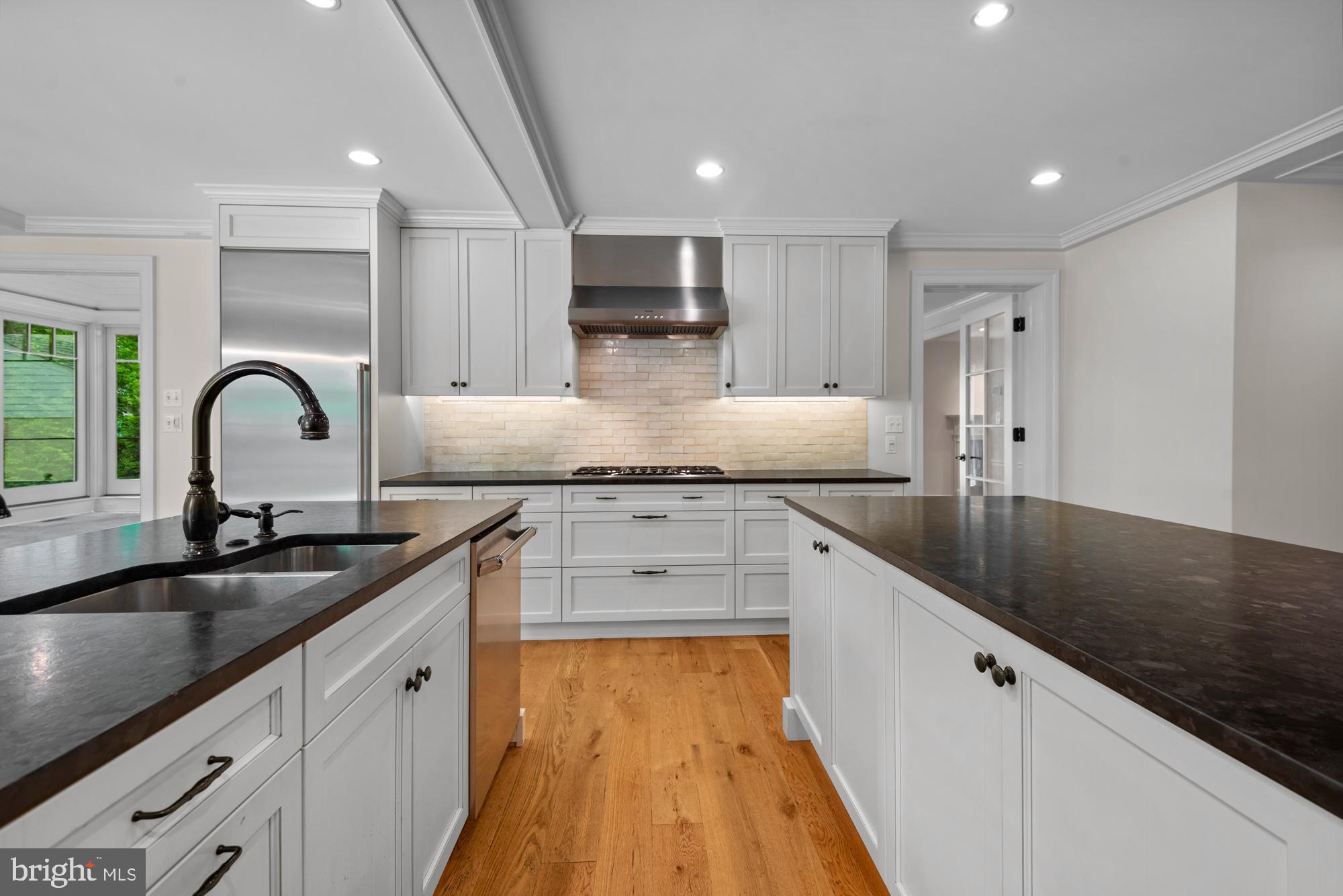 RIVER FALLS - Residential