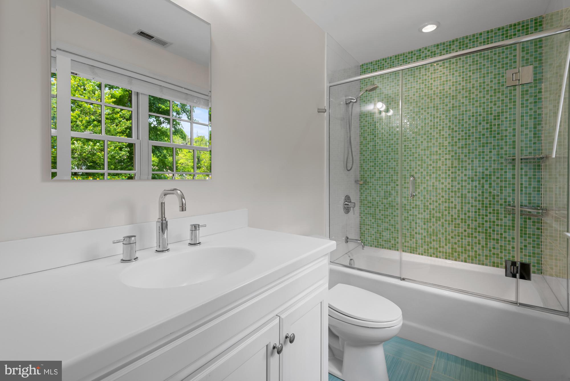 RIVER FALLS - Residential