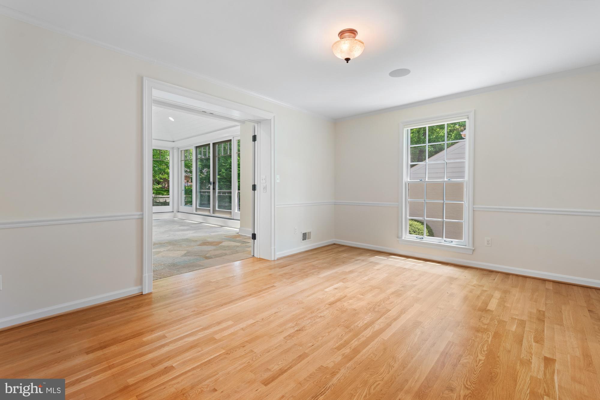 RIVER FALLS - Residential