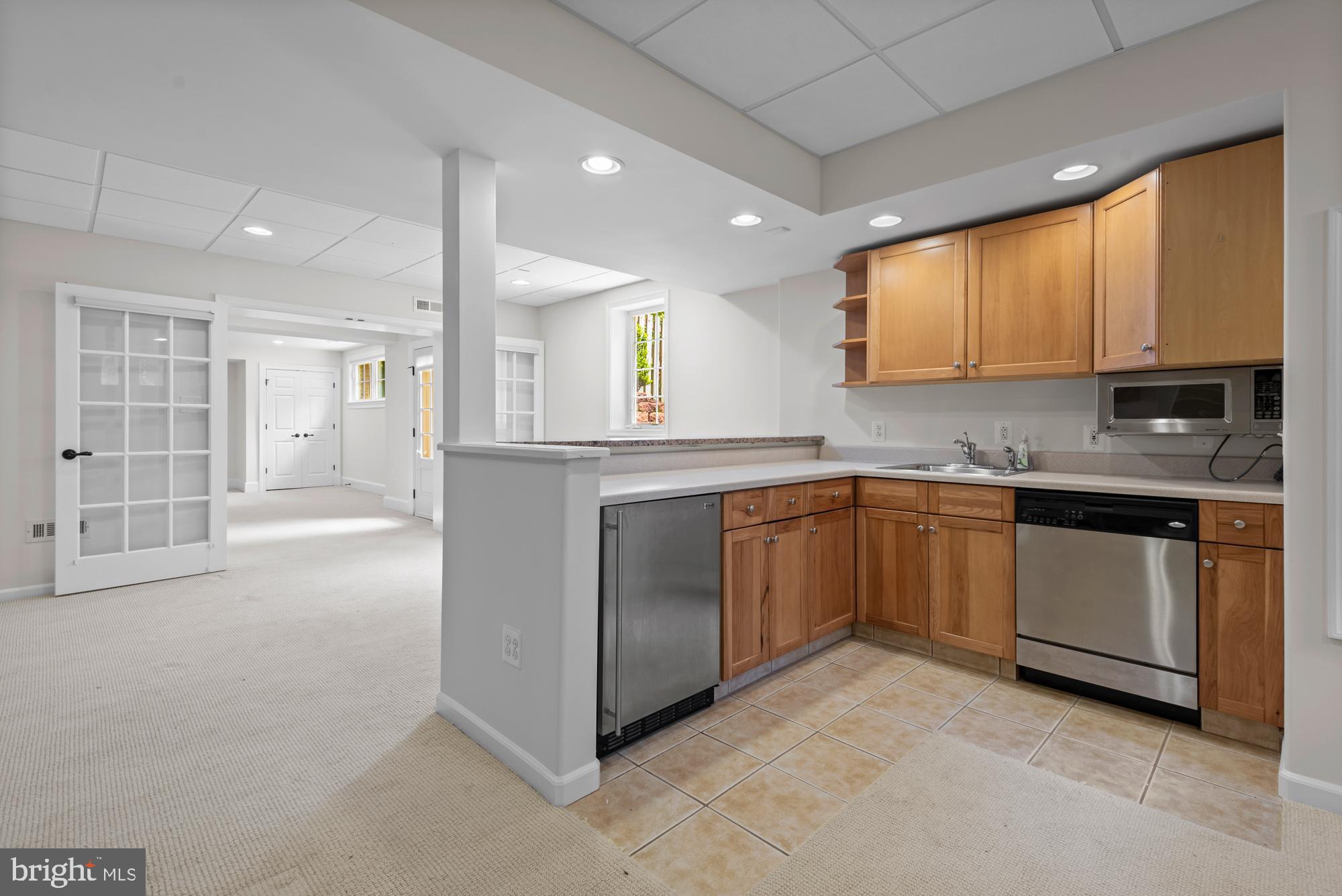 RIVER FALLS - Residential