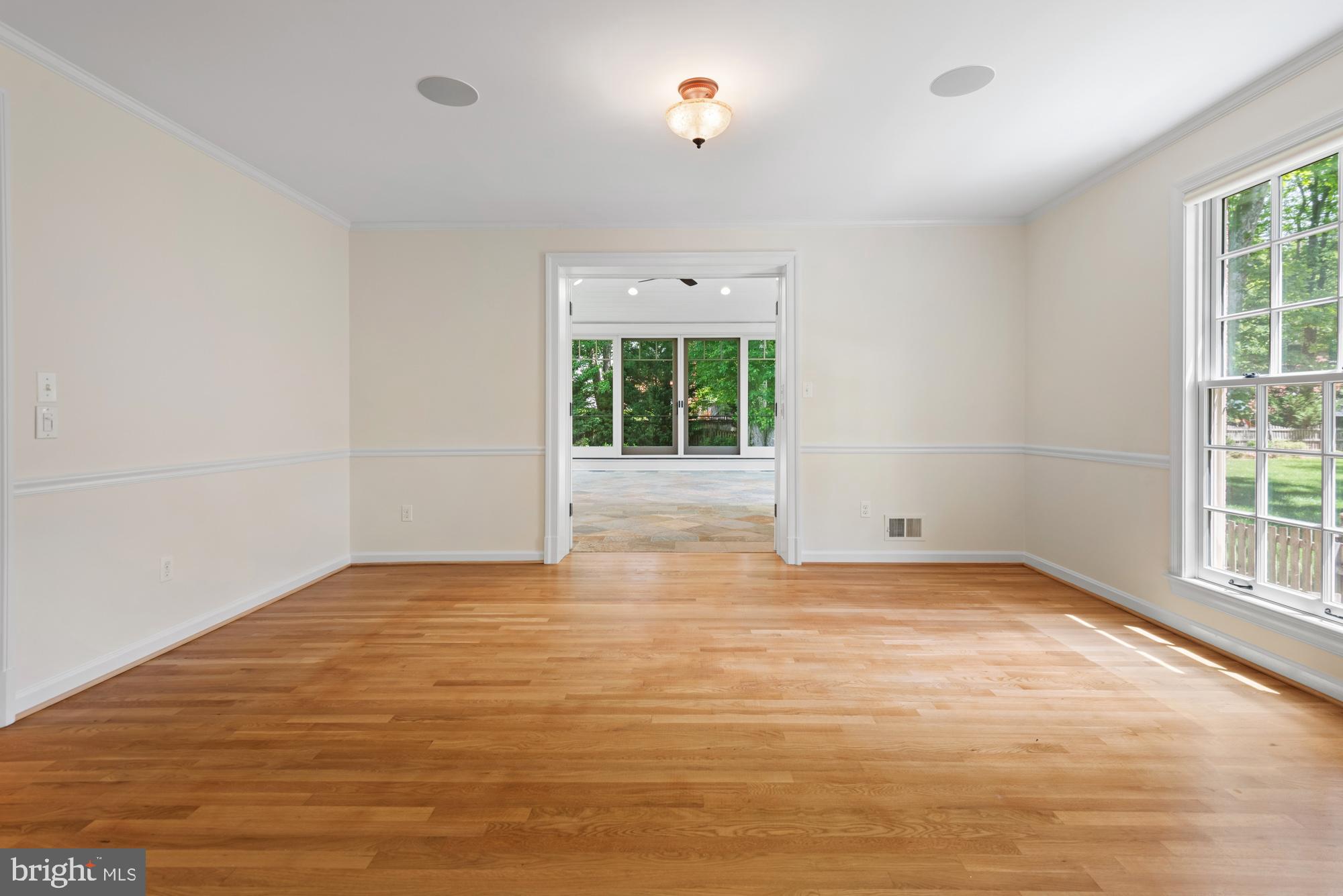 RIVER FALLS - Residential