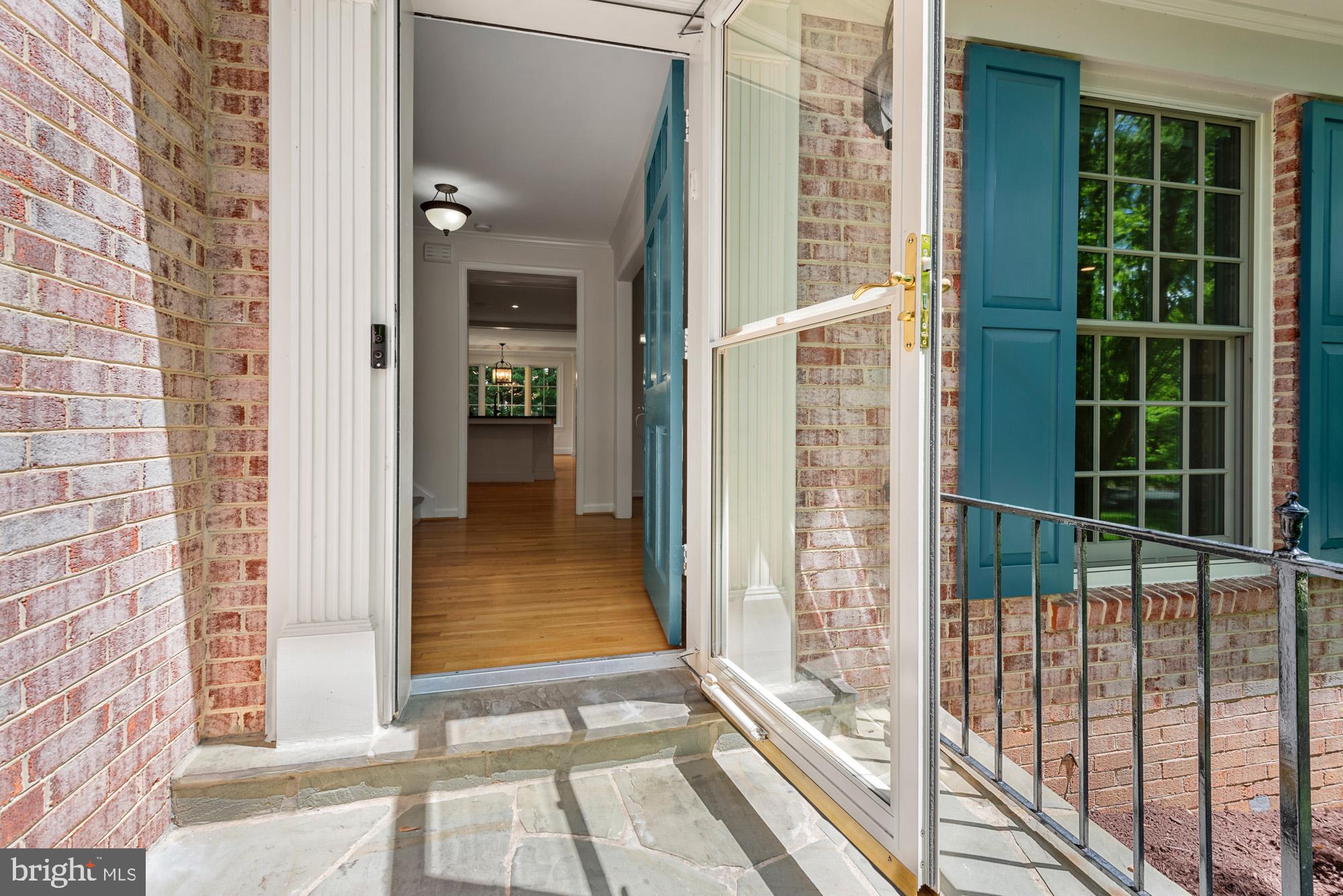 RIVER FALLS - Residential