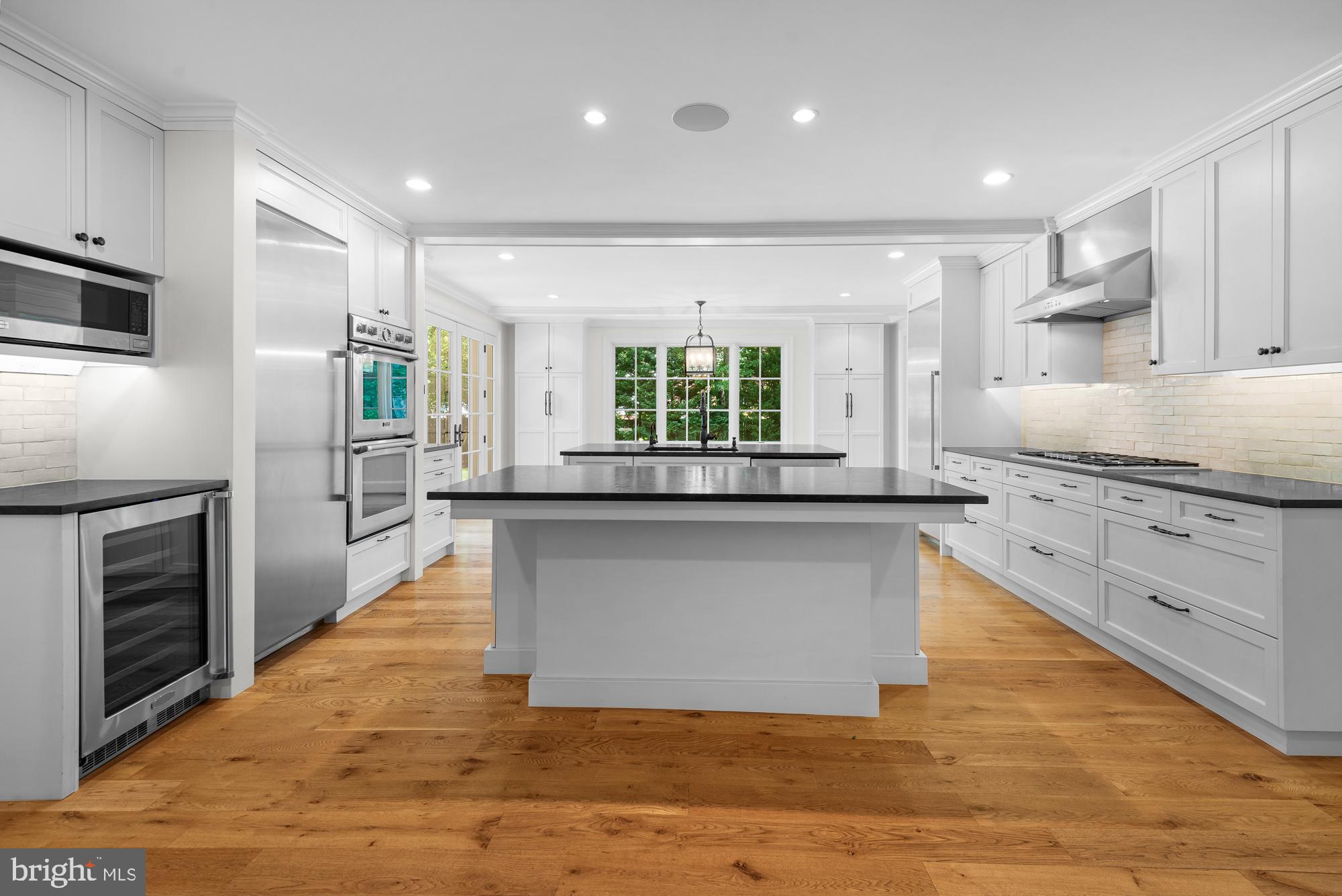 RIVER FALLS - Residential