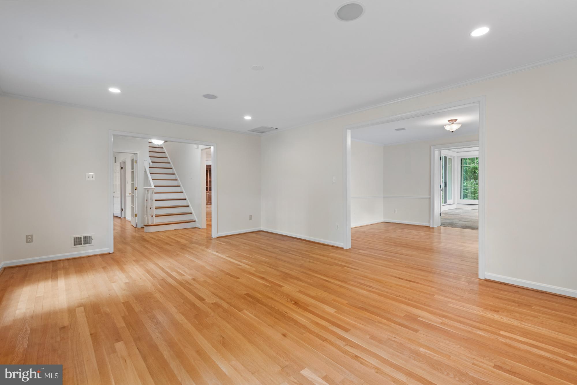 RIVER FALLS - Residential