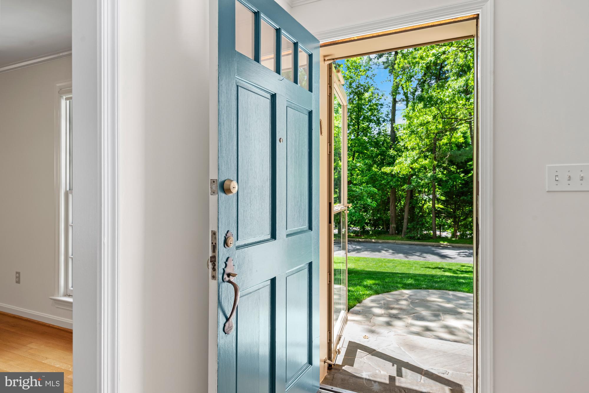 RIVER FALLS - Residential