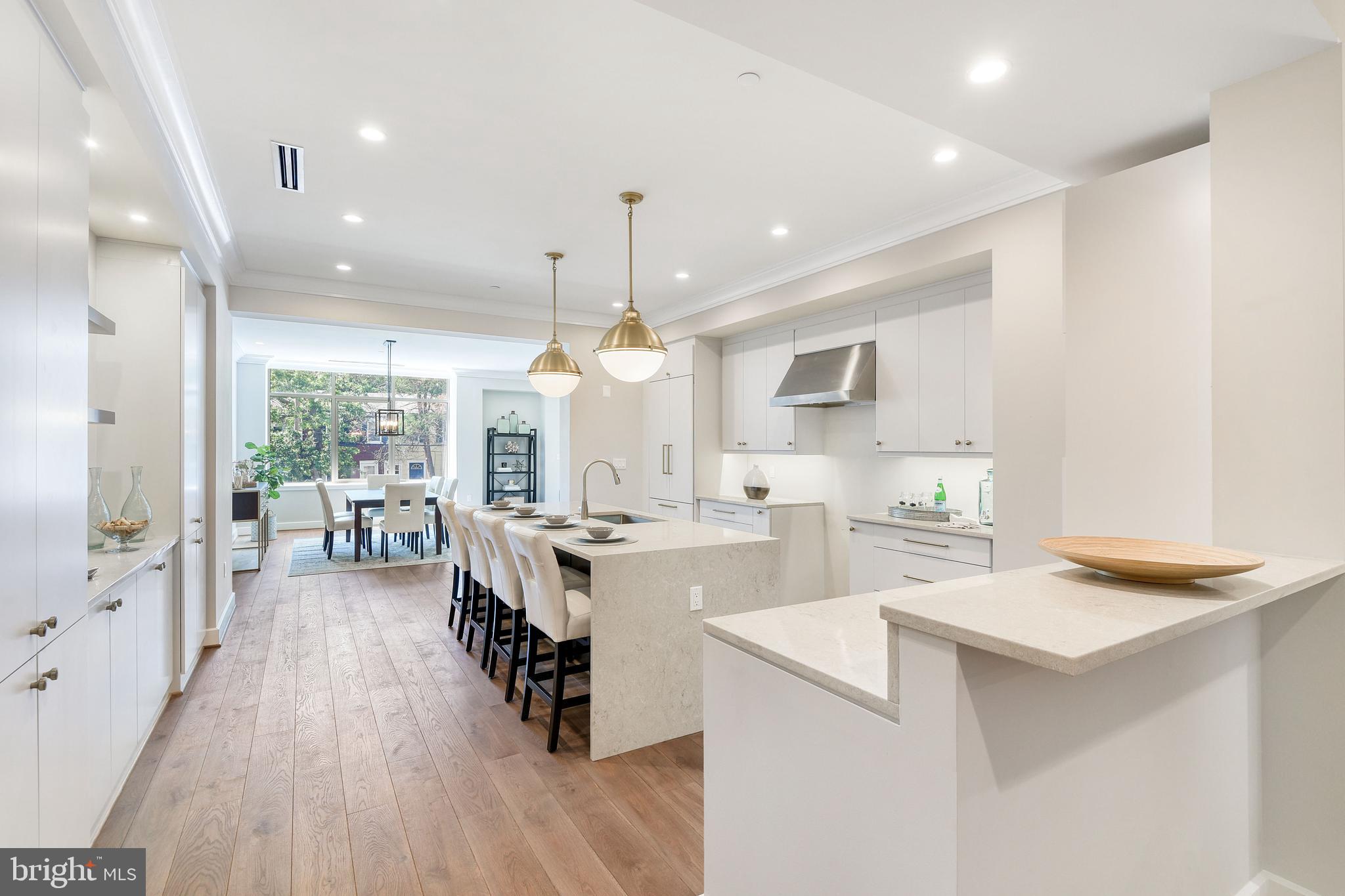 MURRAY HILL - Residential