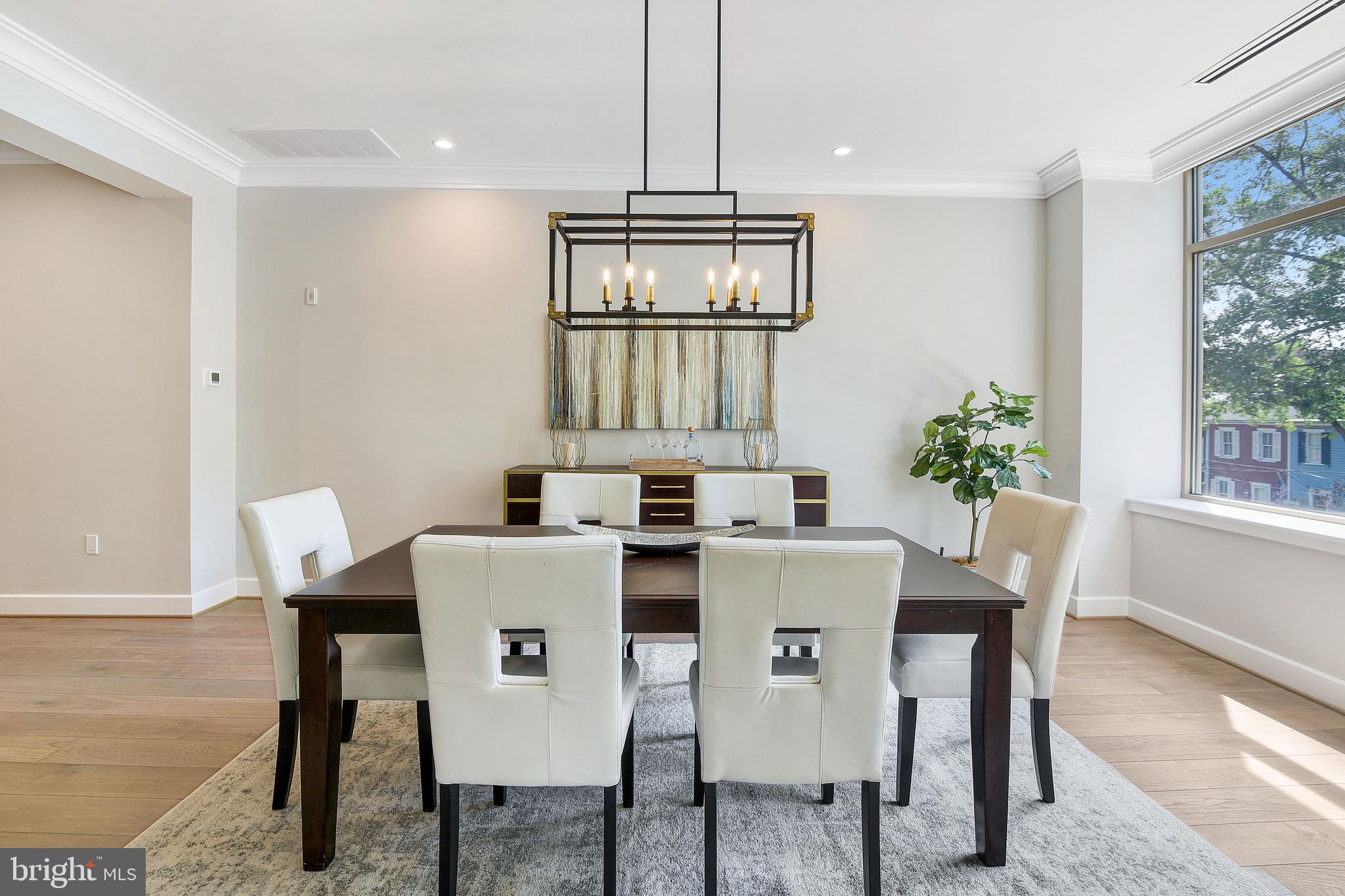 MURRAY HILL - Residential