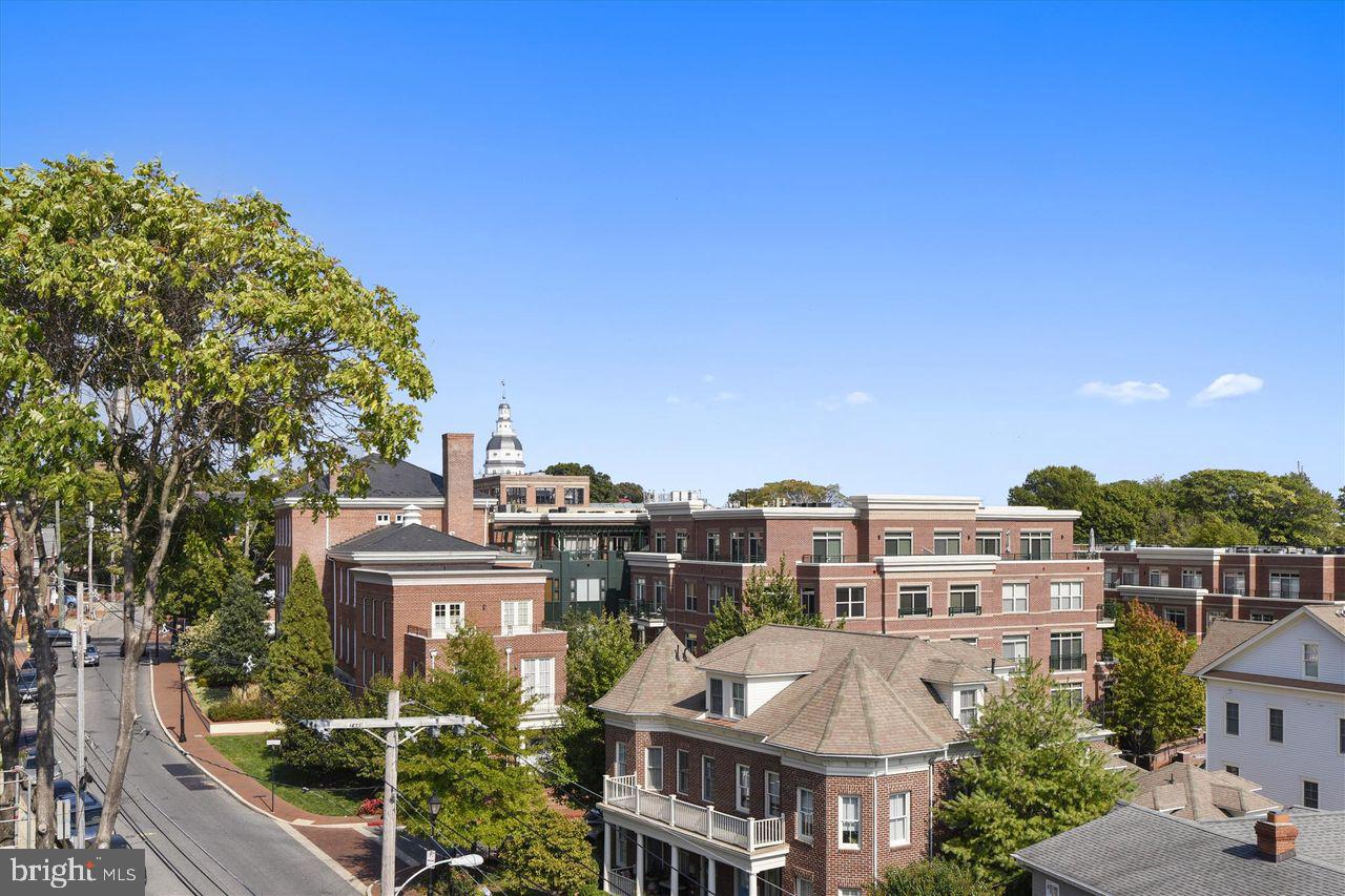 MURRAY HILL - Residential