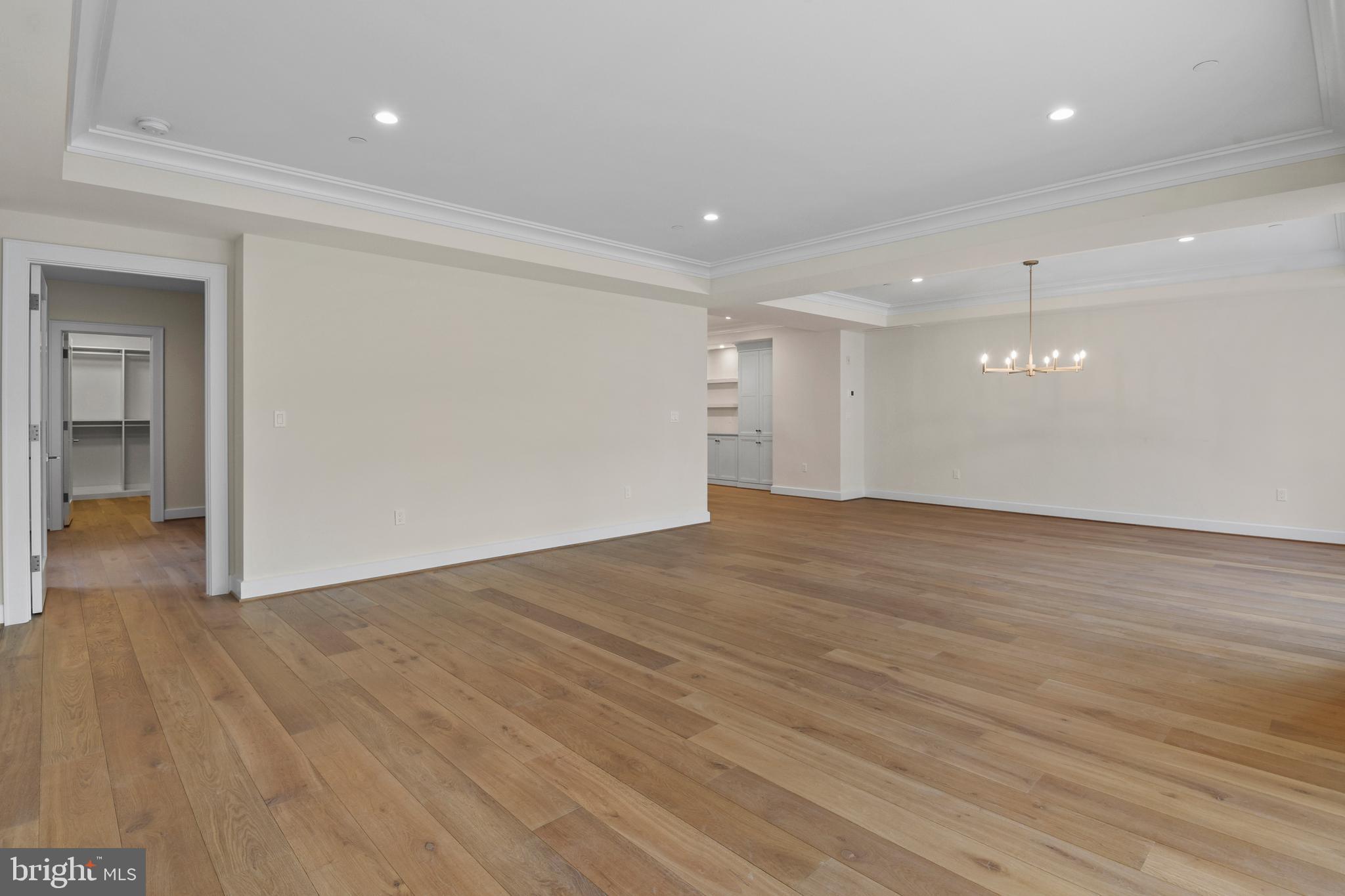 MURRAY HILL - Residential