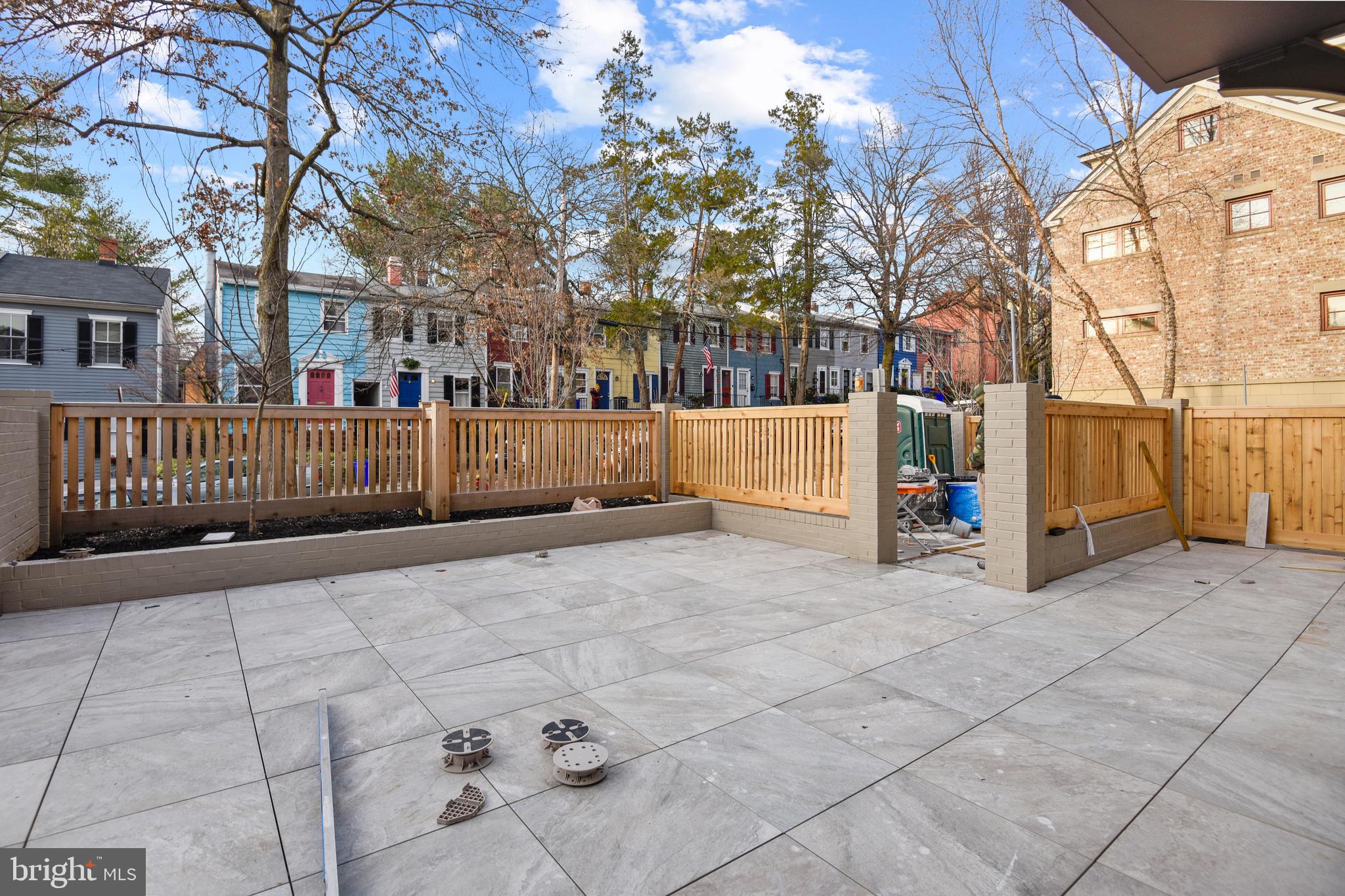 MURRAY HILL - Residential