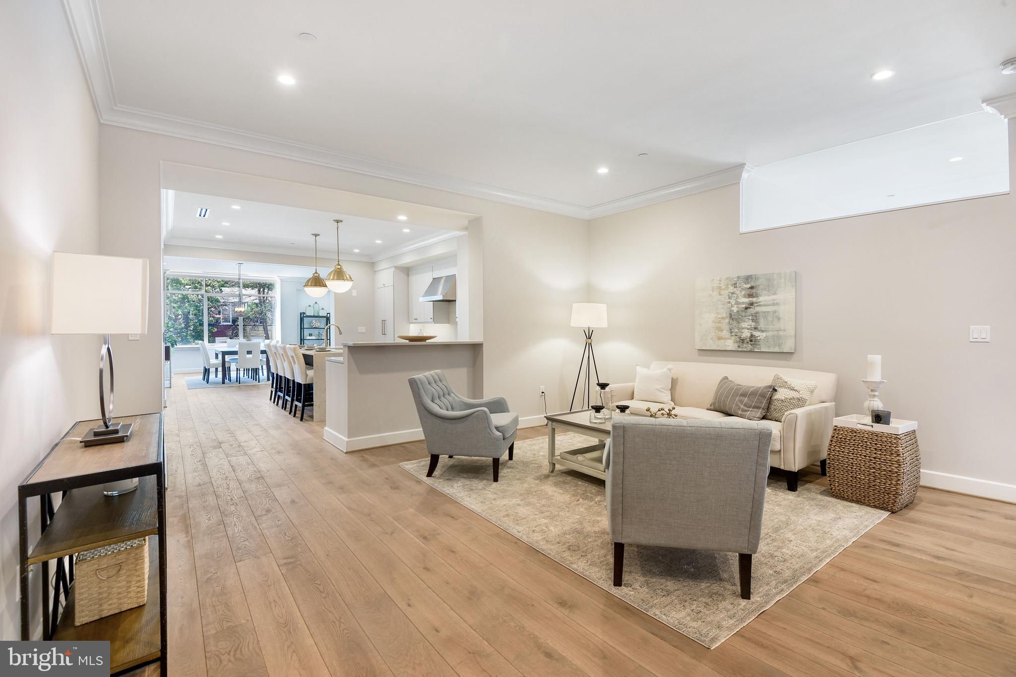 MURRAY HILL - Residential