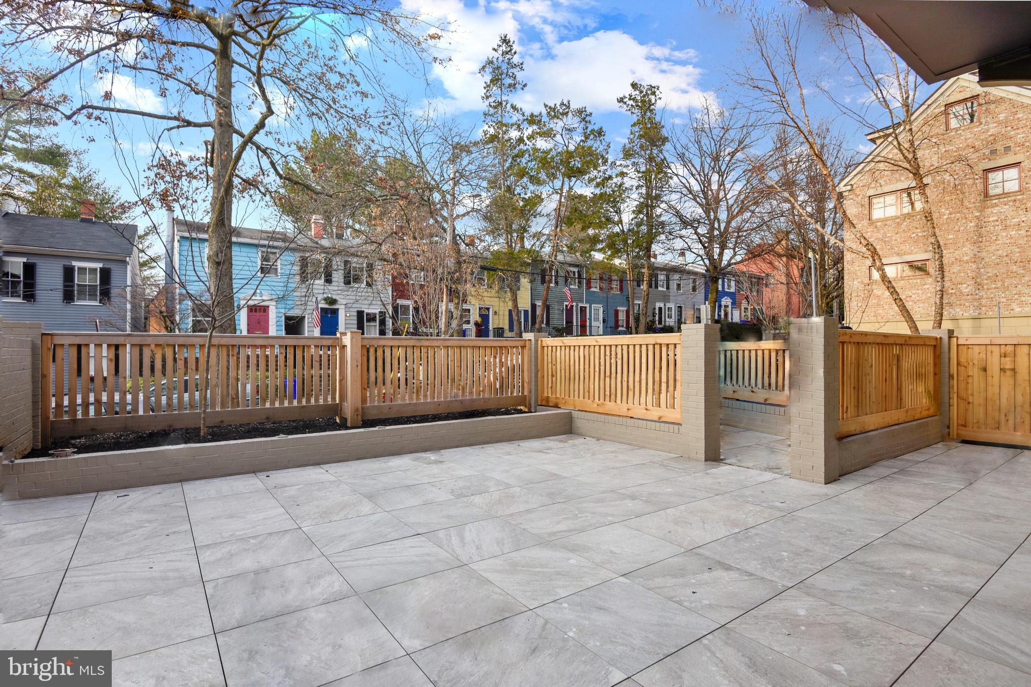 MURRAY HILL - Residential