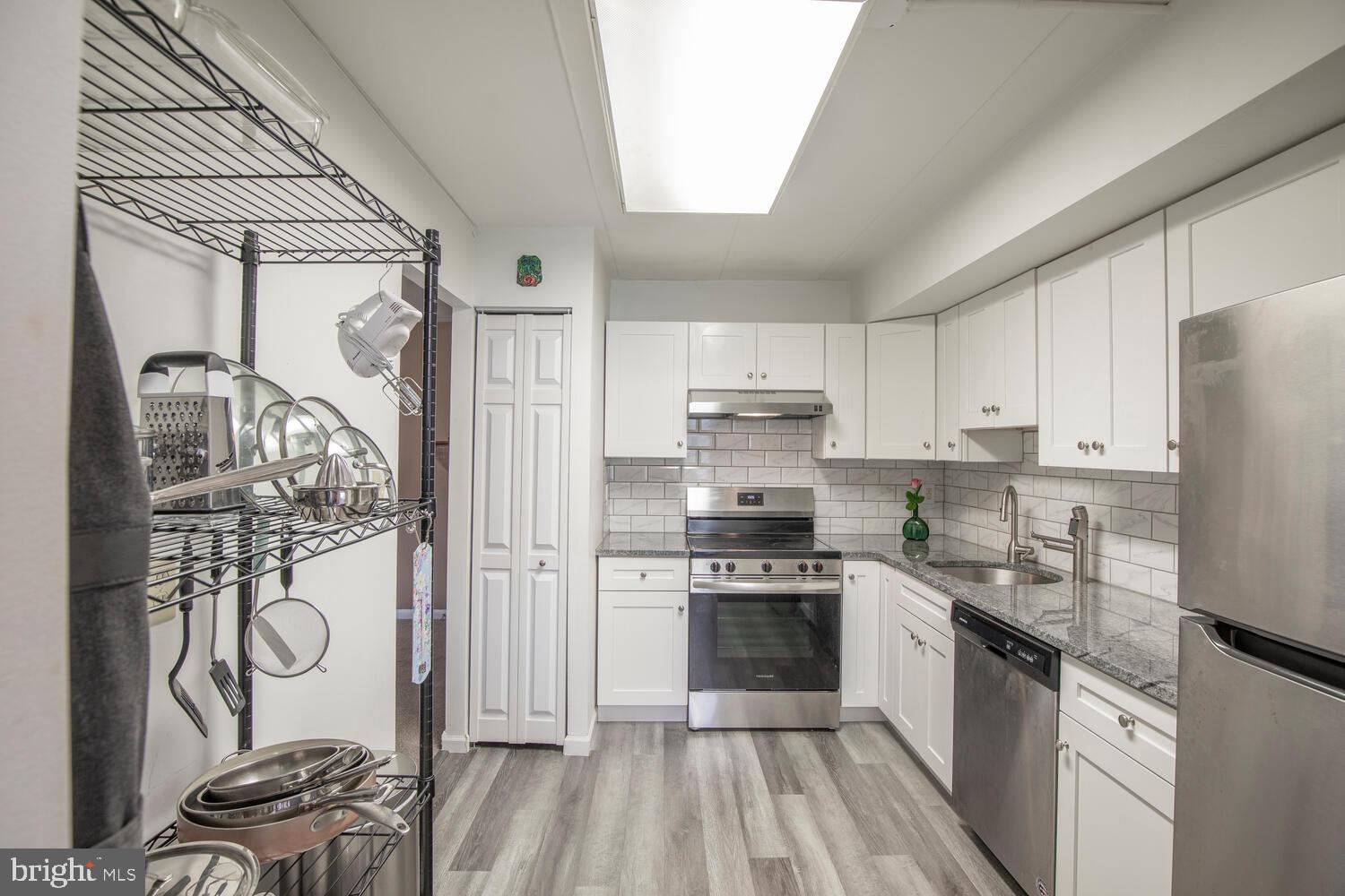 MEADOW WOOD - Residential