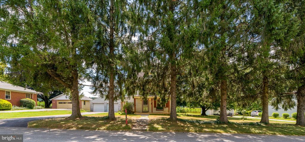 Photo of 76 E 2nd Avenue, PARKESBURG, PA 19365 (MLS # PACT2109414)