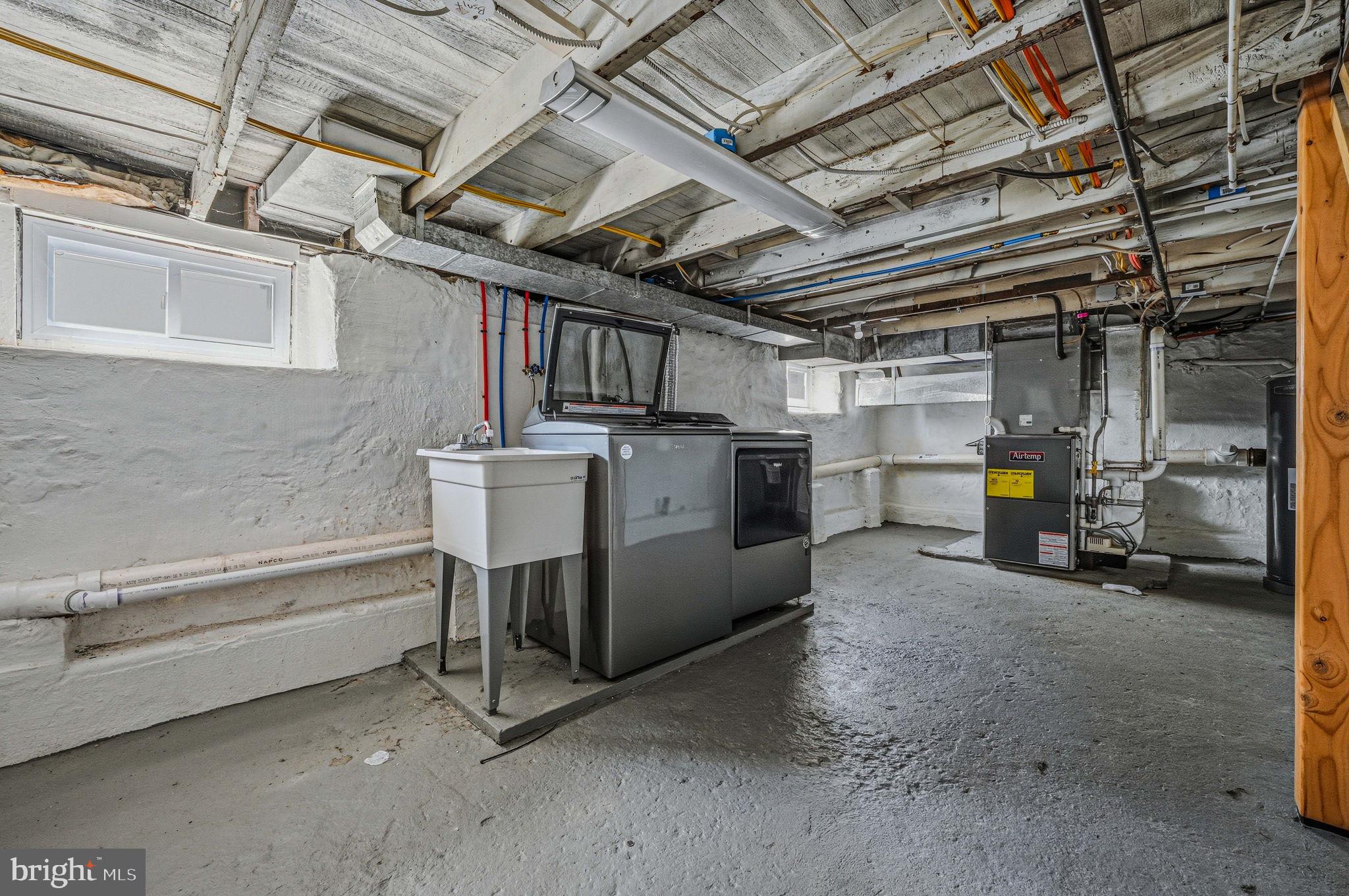 LINWOOD - Residential