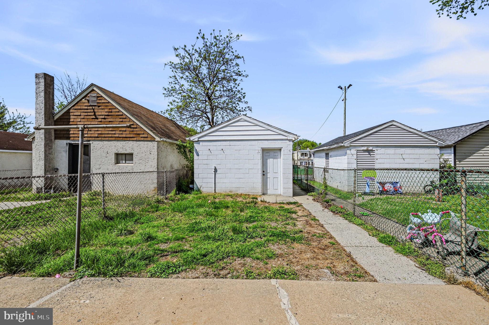 LINWOOD - Residential