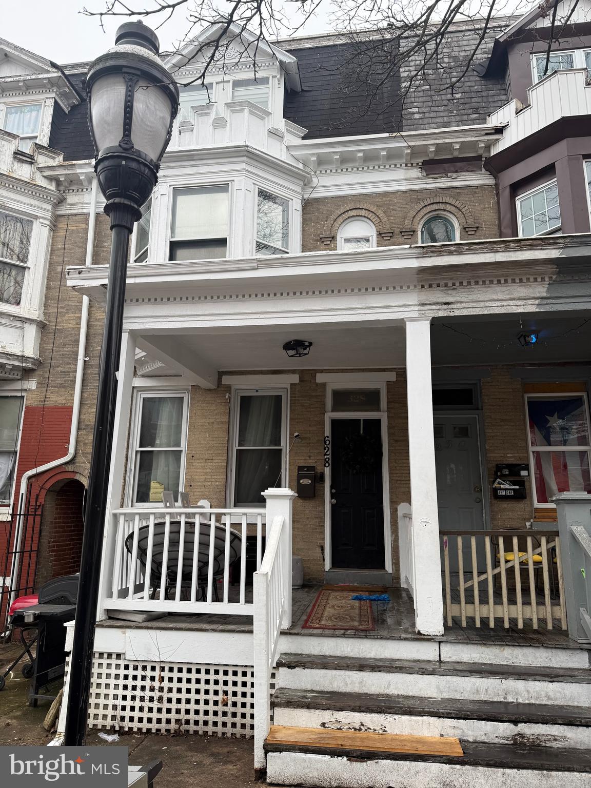 628 W PRINCESS STREET