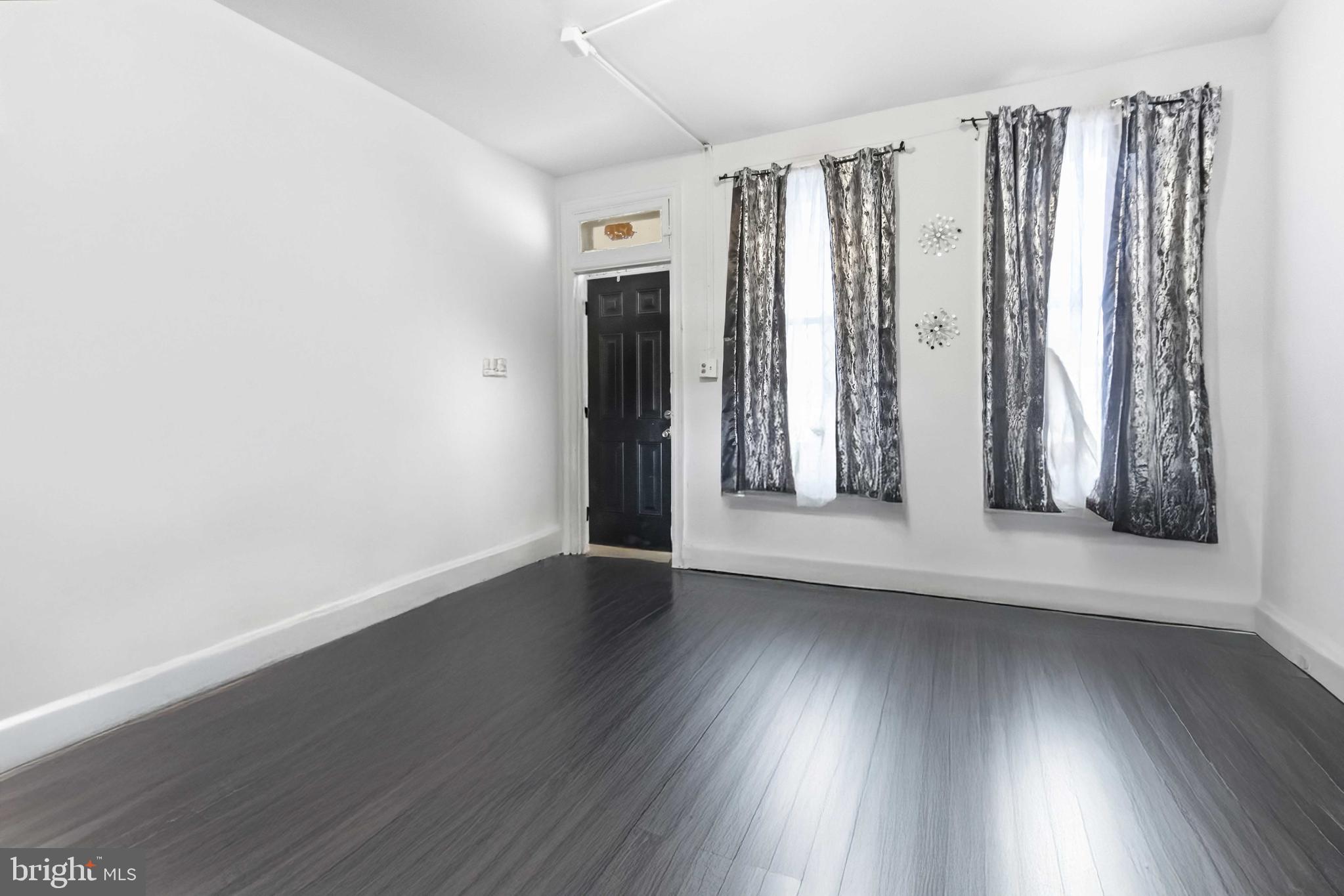 628 W PRINCESS STREET