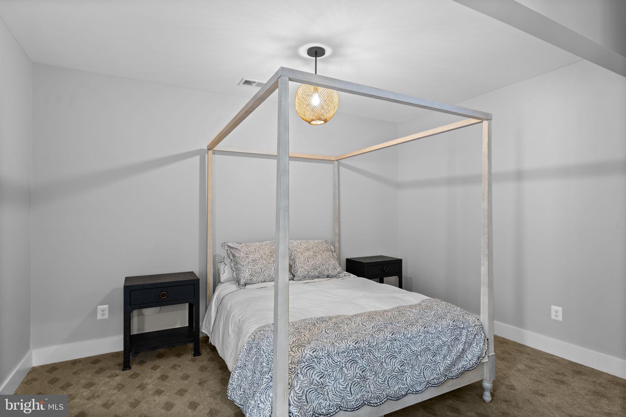 RIDGEVIEW - Residential