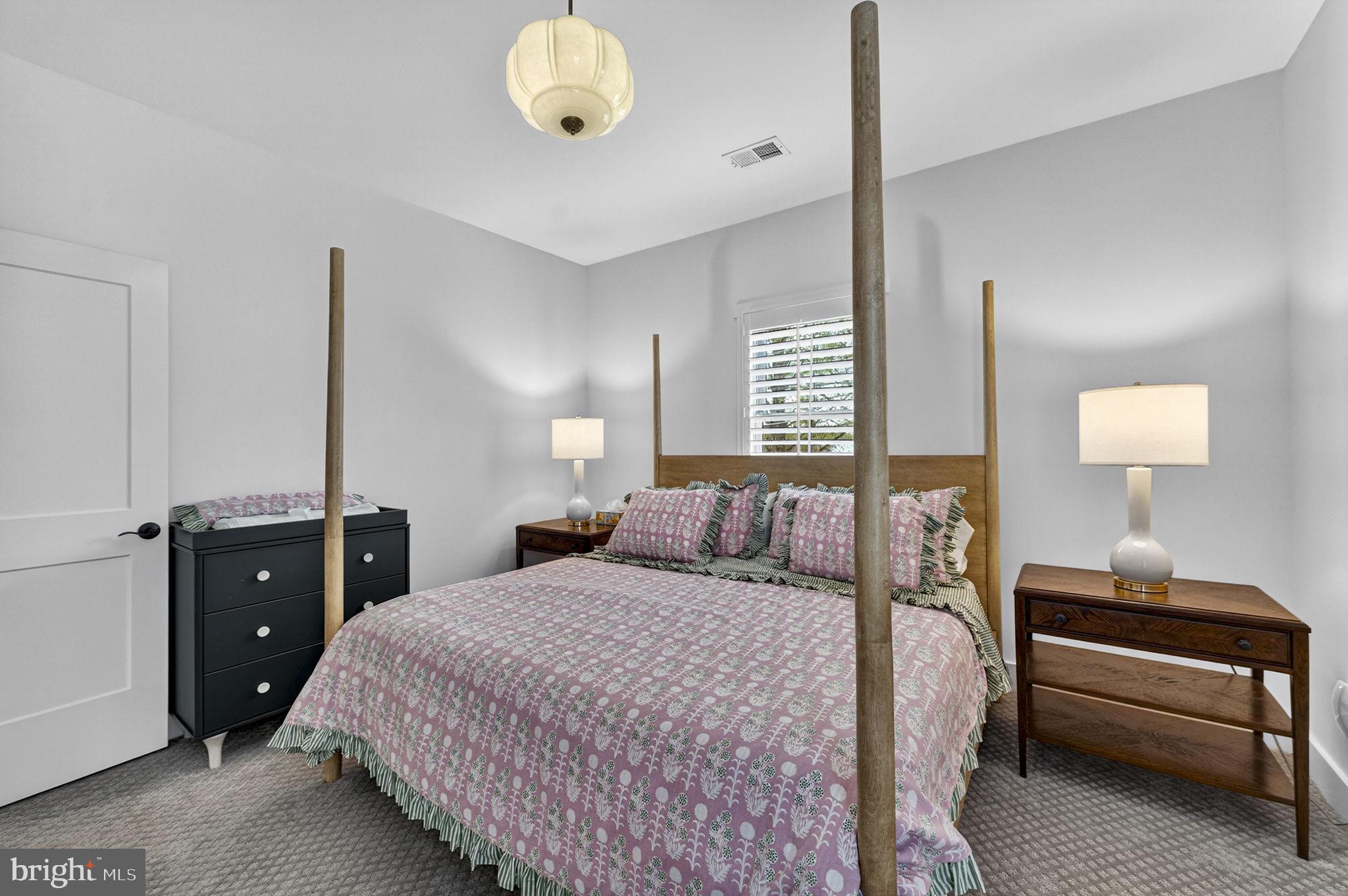 RIDGEVIEW - Residential