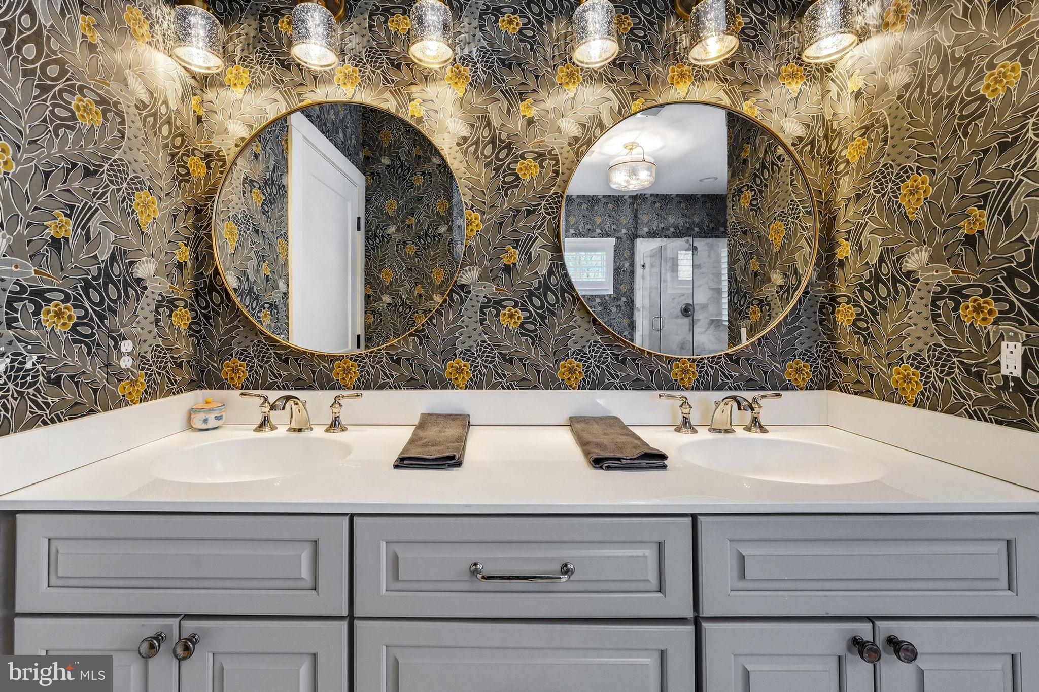 RIDGEVIEW - Residential