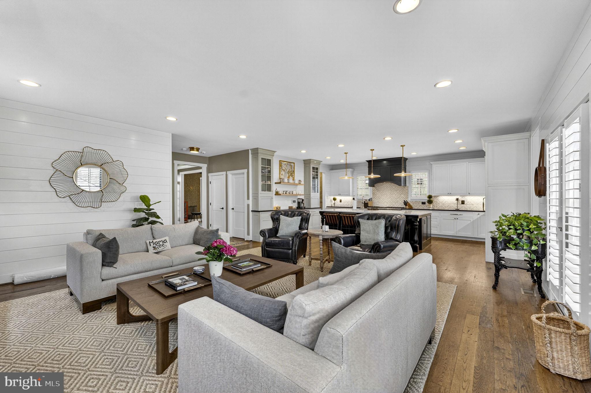 RIDGEVIEW - Residential