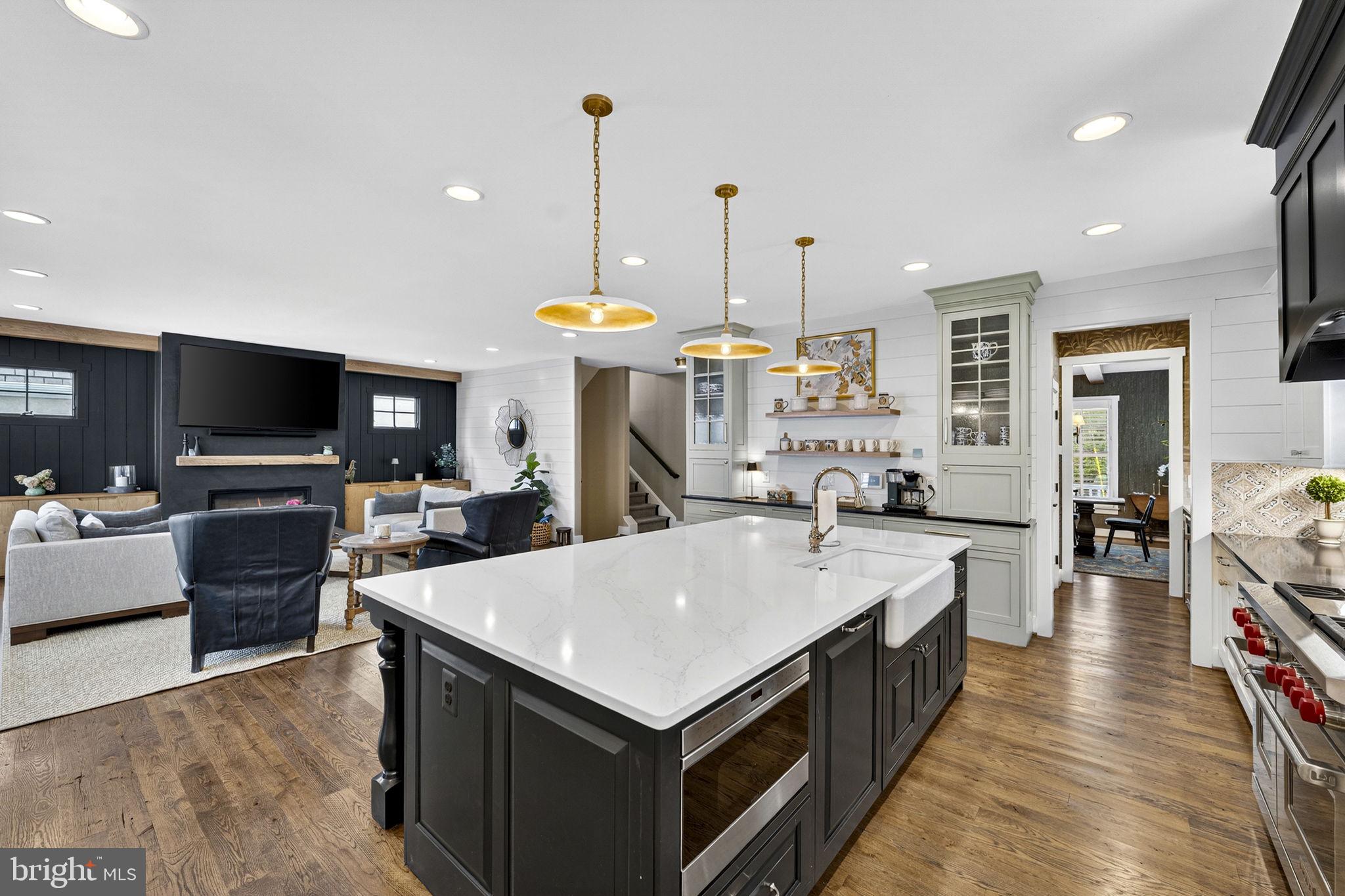 RIDGEVIEW - Residential