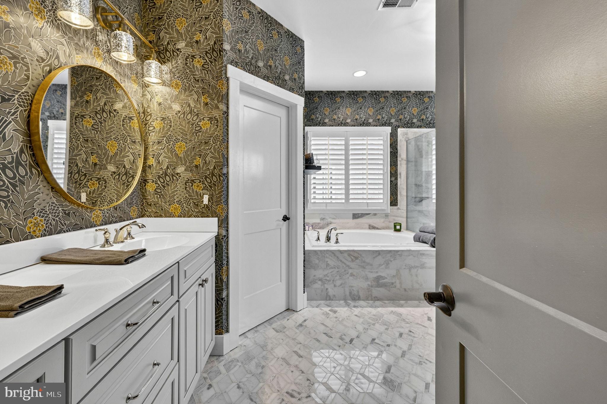 RIDGEVIEW - Residential