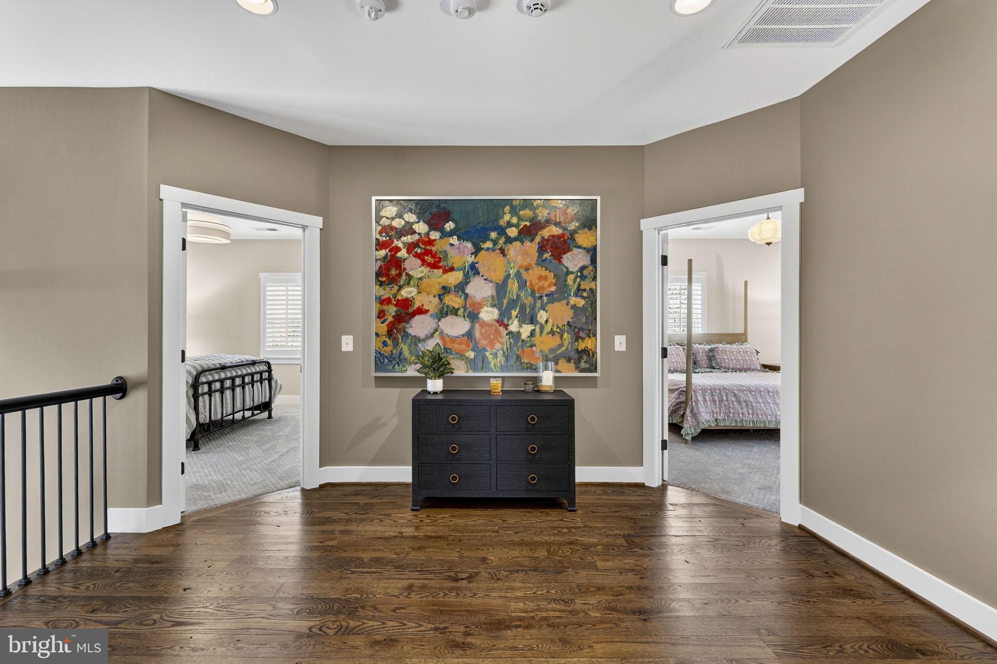 RIDGEVIEW - Residential