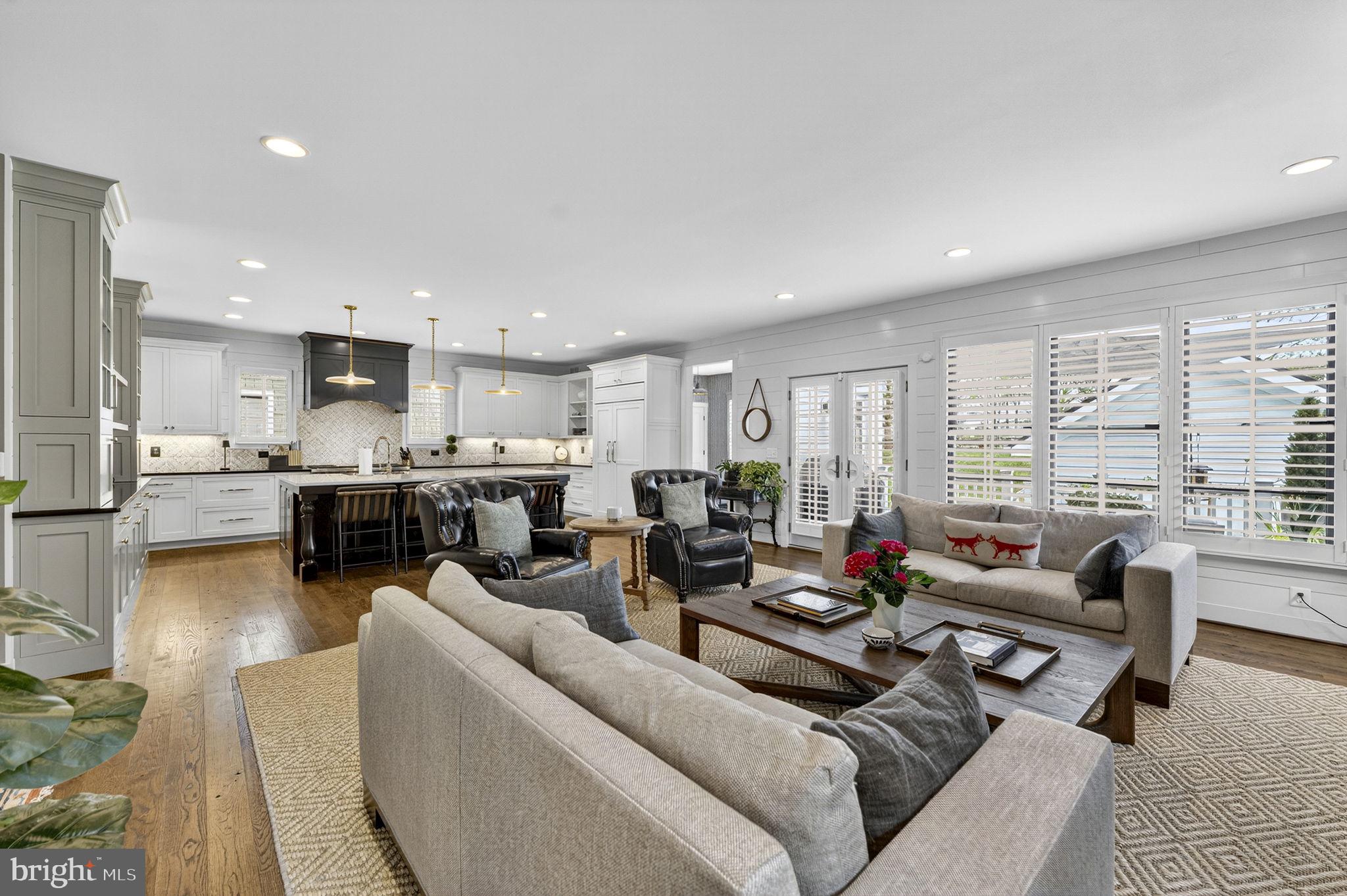 RIDGEVIEW - Residential