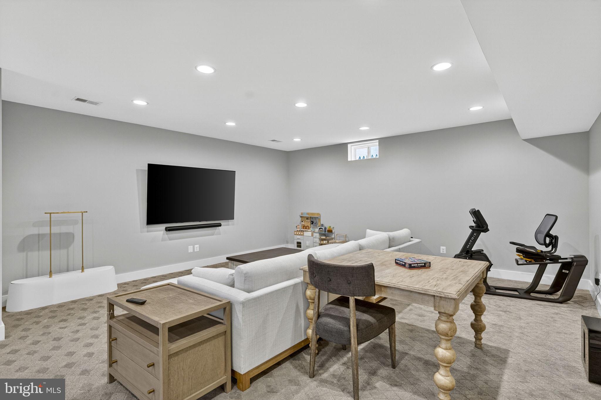 RIDGEVIEW - Residential