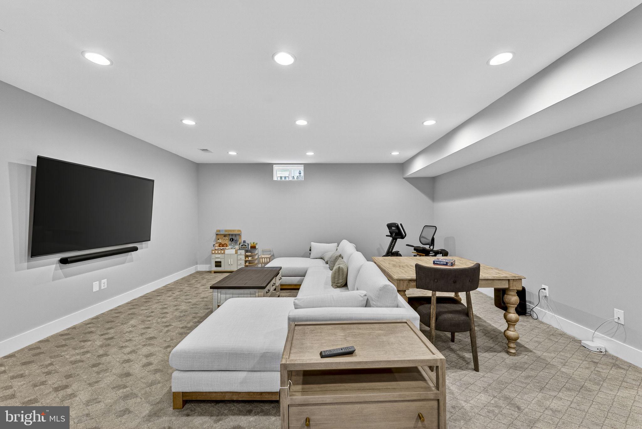 RIDGEVIEW - Residential