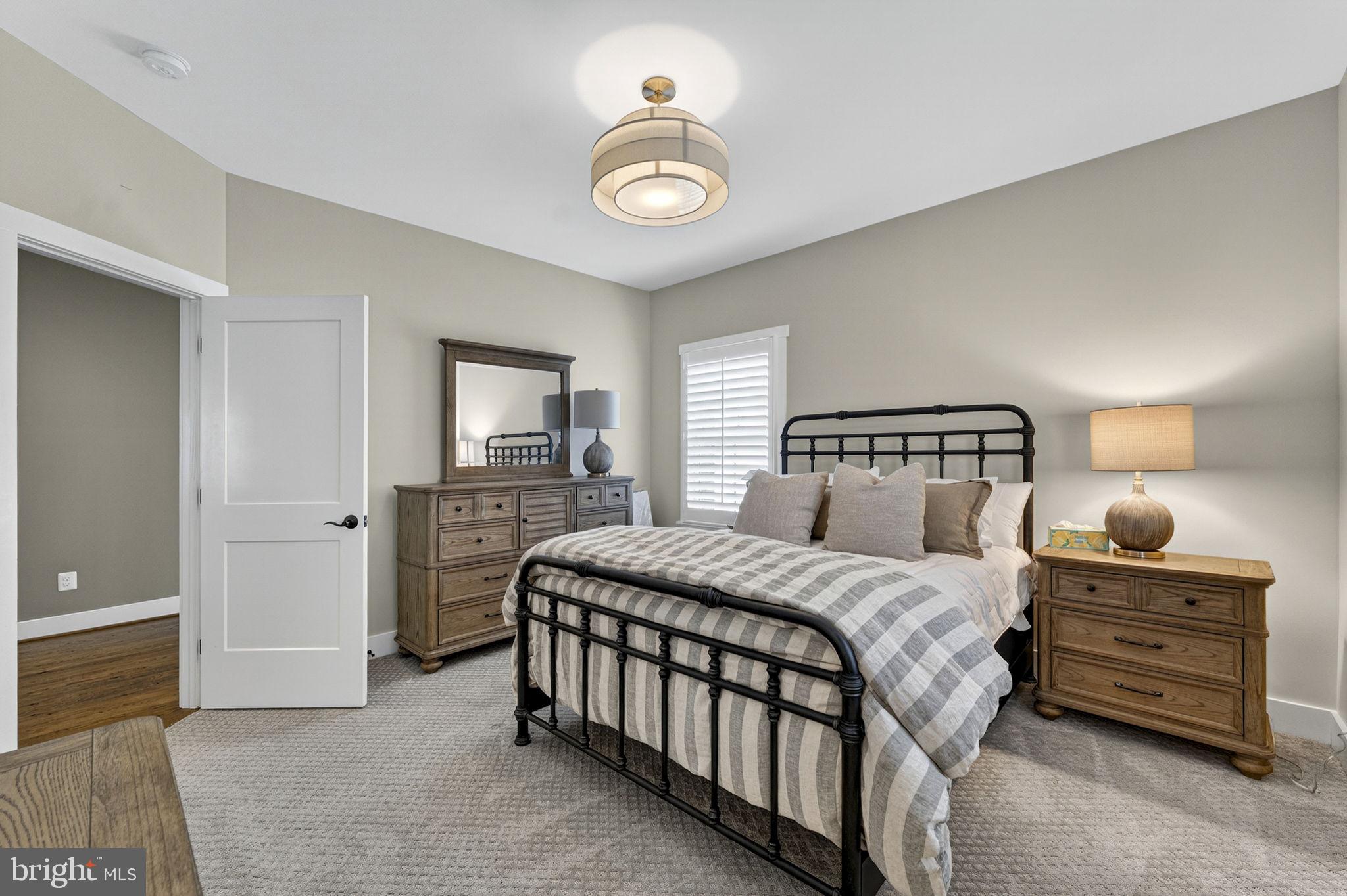 RIDGEVIEW - Residential