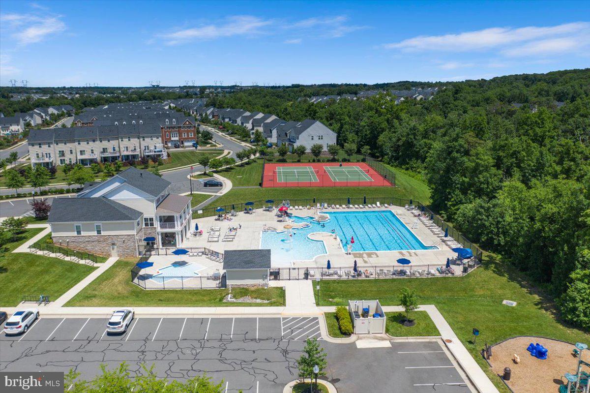 SEVEN HILLS - Residential