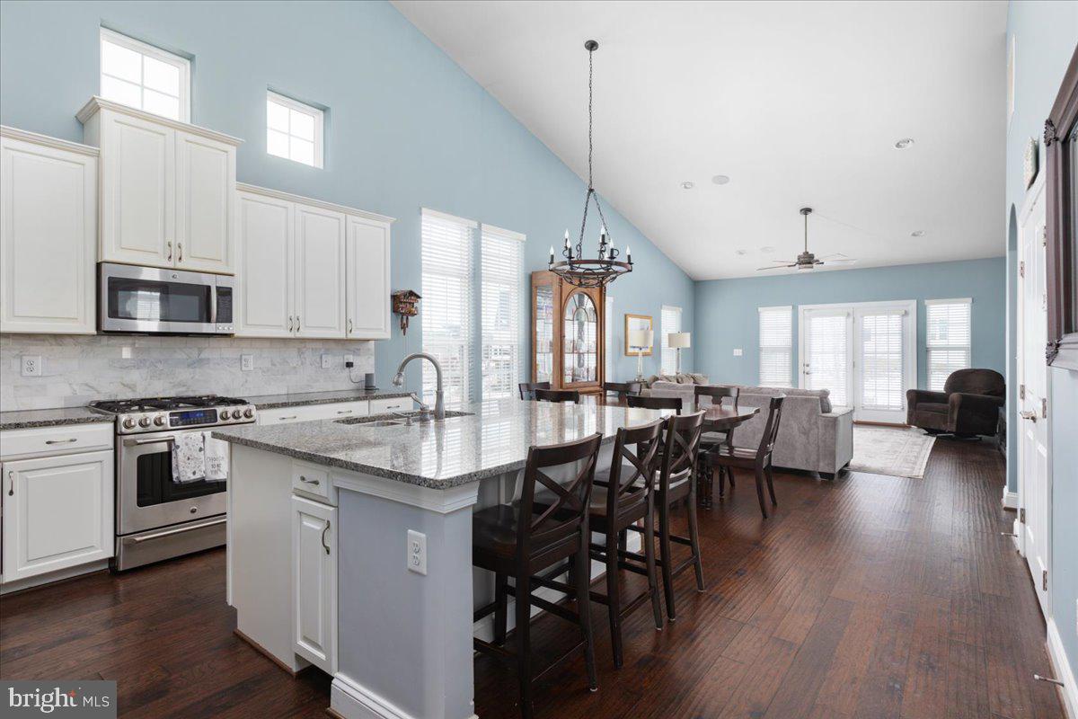 SEVEN HILLS - Residential