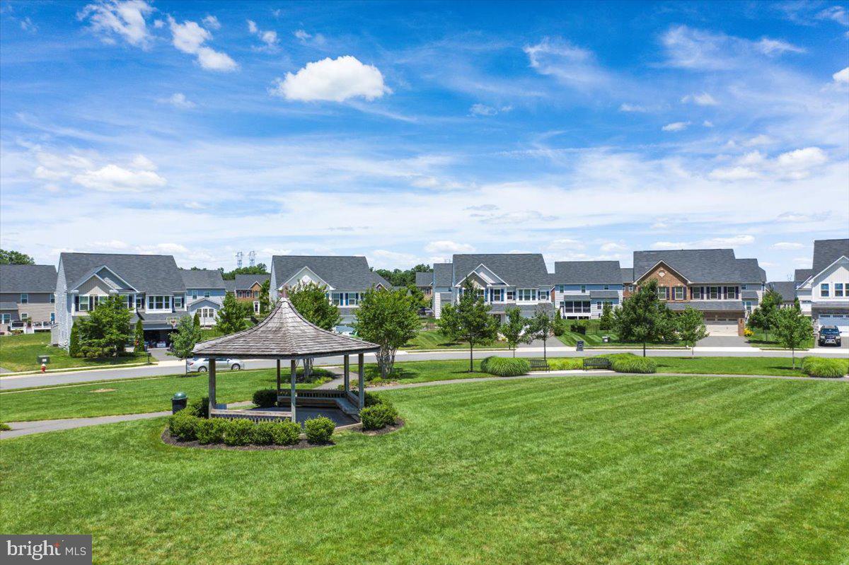 SEVEN HILLS - Residential