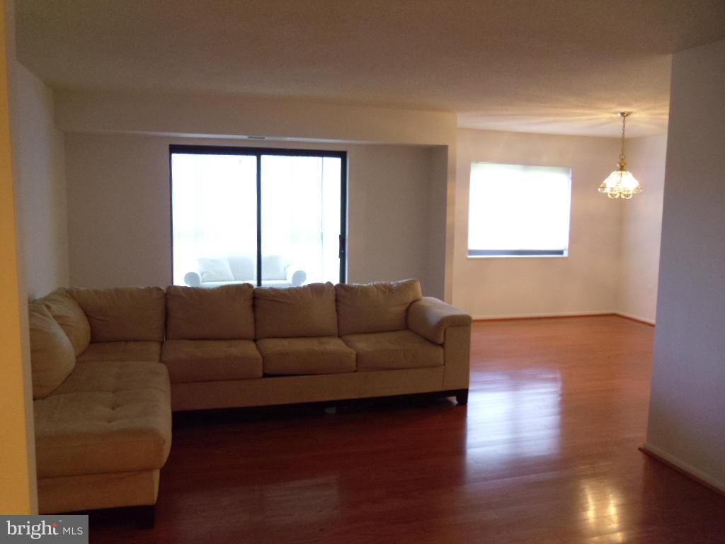 GREENS AT LEISURE WORLD - Residential