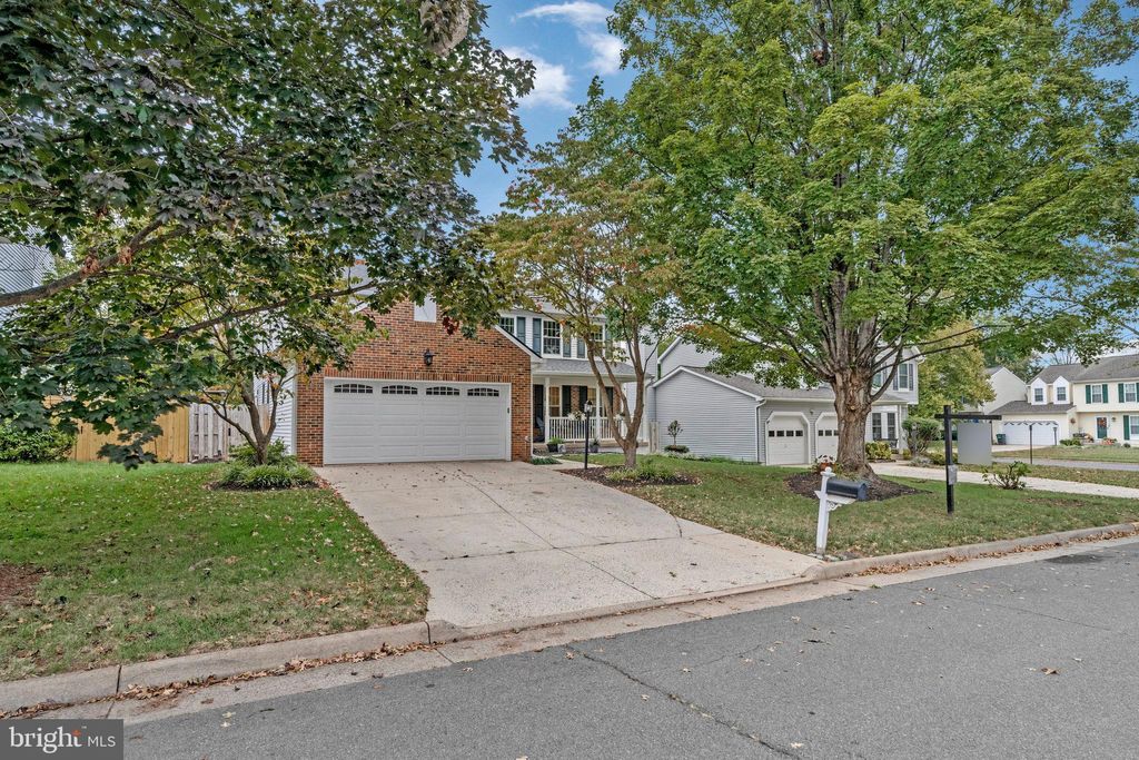 Photo of 1204 James Rifle Court NE, LEESBURG, VA 20176 (MLS # VALO2107804)