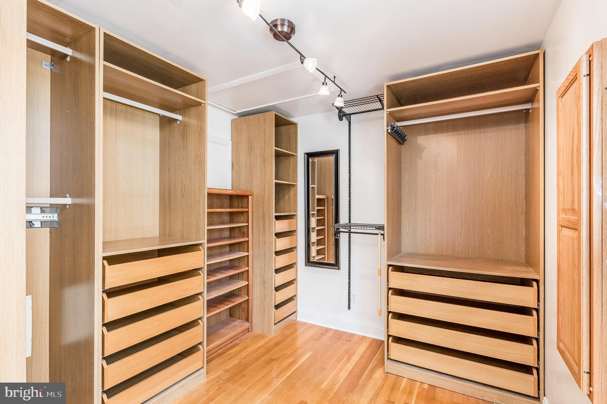 NEWINGTON STATION - Residential Lease