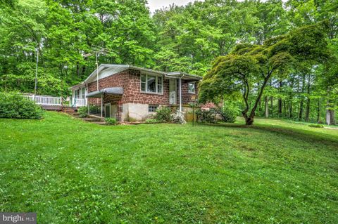 Photo of 1203 Pieffer Hill Road, Stevens, PA 17578 (MLS # PALA2053034)