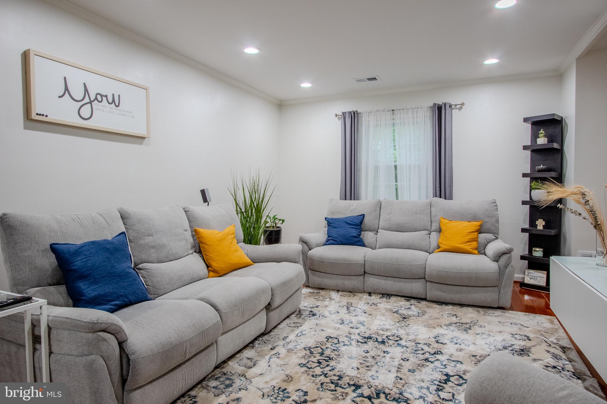 LAKE BRADDOCK - Residential