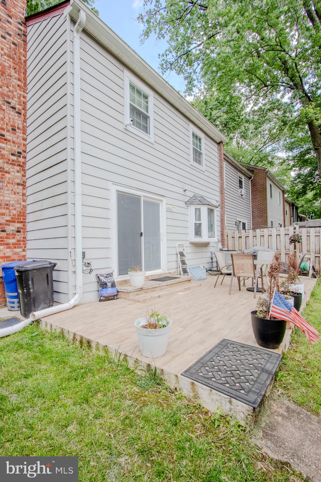 LAKE BRADDOCK - Residential