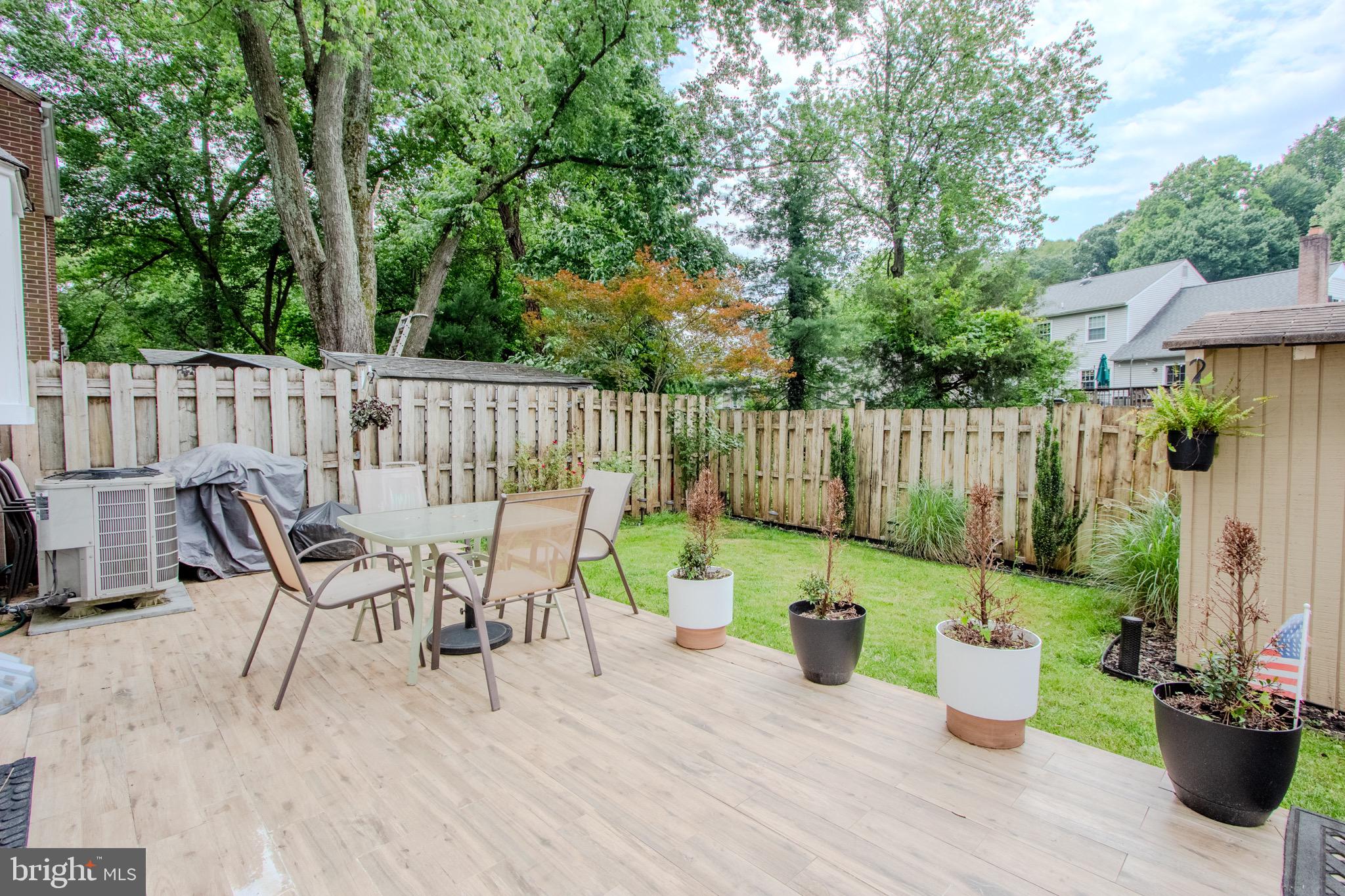 LAKE BRADDOCK - Residential