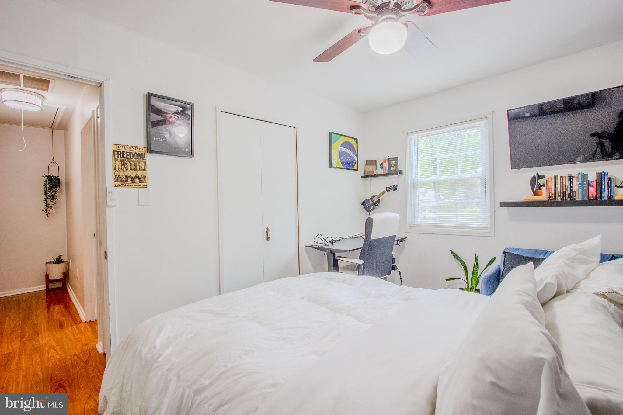 LAKE BRADDOCK - Residential